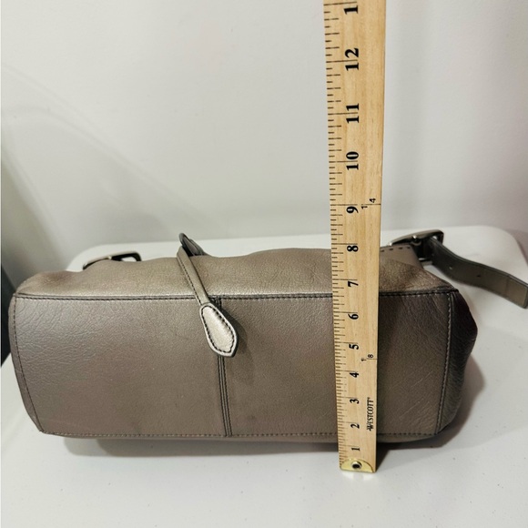 COLE HAAN Metallic Silver Slouchy Leather Drawstring Single Handle Shoulder Bag - Picture 4 of 14